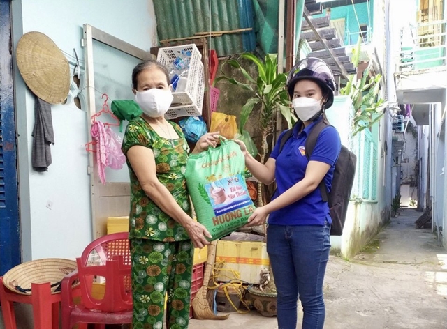 16035 coronavirus infections confirmed on Tuesday Hà Nội reports record high 2884 cases